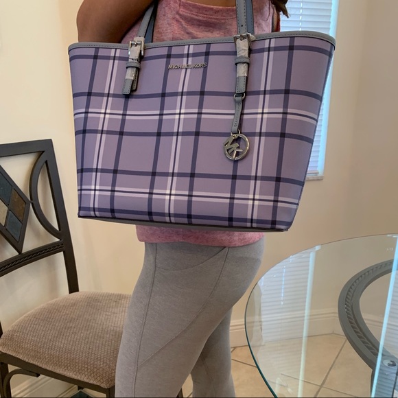 ❌SOLD❌ Michael Kors ♥️ Carryall Tote “medium” - Picture 2 of 7